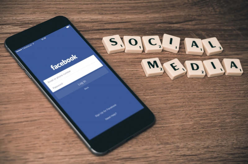 social-media-g12ecddff0_1920